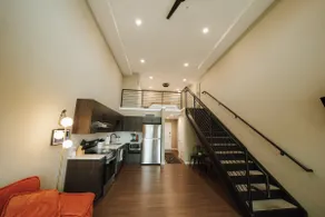 Chic Loft in the Heart of Springfield + Pool & Gym - Image 2