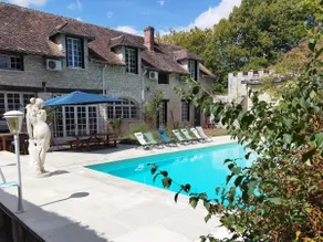 Beautiful chateau residence, nature and absolute comfort - Image 4