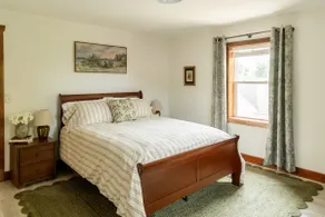 Valley View Retreat | Close to Downtown| Sleeps 7 - Image 5