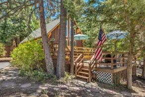 The Ward Cabin-cozy mountain escape with Hot Tub - Image 5