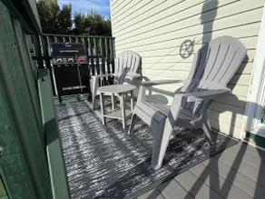 Cow Beach View Suite - Image 4