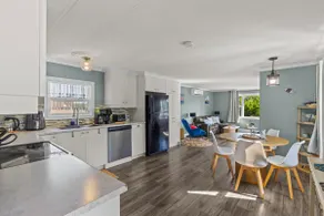 Spacious 3BR Family Getaway | Walk to Brewery - Image 2