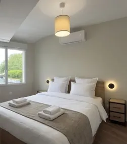 Air-conditioned 2-bedroom apartment in the very heart of the city, 2 bedrooms, 2 bathrooms - Image 2