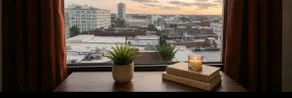 Cozy Downtown Studio| Mins Away from Everything! - Image 3