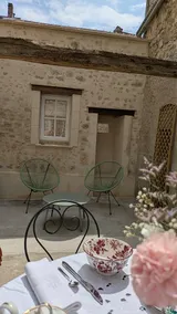 House in the very center of Sées - Image 5