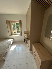 One-bedroom apartment located 15 minutes from Auxerre - Image 2