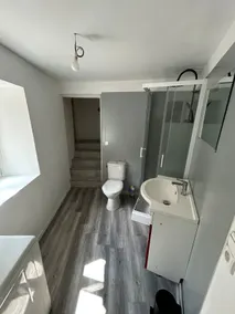 One-bedroom apartment located 15 minutes from Auxerre - Image 4