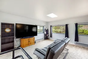 Peaceful 3BR Oceanview Dog Friendly | Deck - Image 2