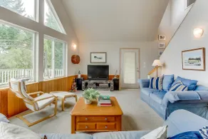 3 BR Oceanfront home with Hot Tub and Fireplace - Image 3