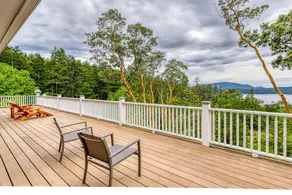 Spacious 5BR Oceanview Home with Fireplace & Deck - Image 3