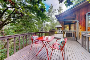 Secluded 2BR Orcas Island Home with Mountain Views - Image 5