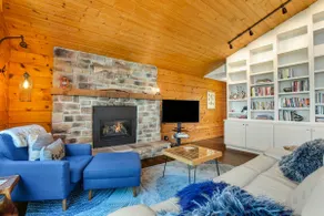 Stunning 2BR Whidbey Island Home with Hot Tub - Image 3