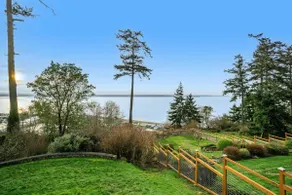 Spacious 2BR Oceanview Whidbey Island - Image 2