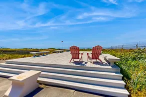 Beachfront 1BR Home with Fireplace and Grill - Image 3