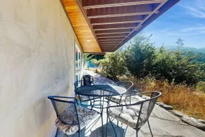 1 BR Orcas Island Getaway with Sound Views - Image 2