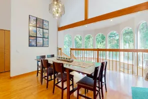 Spacious 3BR Lakefront Home with Sauna and Patio - Image 5
