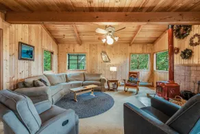 Spectacular 4BR Oceanfront Cabin with Balcony - Image 3
