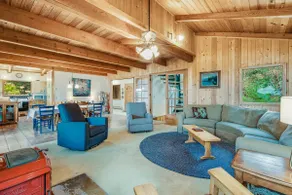 Spectacular 4BR Oceanfront Cabin with Balcony - Image 5