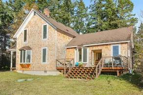 3BR Home with Bayview, Deck - Walk to Town - Image 4