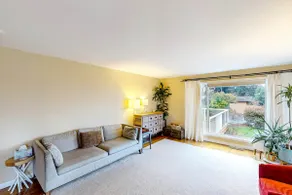 2BR remodeled mtn-view home w/patio, backyard, AC - Image 5