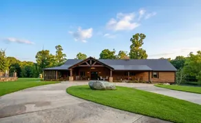 The Lodge at Cloudland with a private pool - Image 2