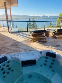Epic Oceanfront Escape Pool, Sauna, Hot tub - Image 4