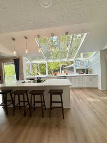 Willamette Riverfront Estate w/ Deck - Secluded - Image 5