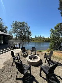 Willamette Riverfront Estate w/ Deck - Secluded - Image 3