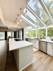 Willamette Riverfront Estate w/ Deck - Secluded - Image 4