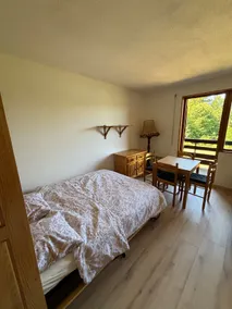 Studio with lake views - Image 4