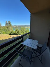 Studio with lake views - Image 2