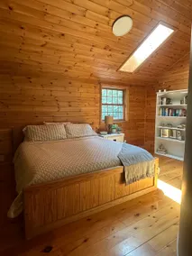 Stunning Handcrafted Cedar Log Cabin One-of-a-Kind - Image 5