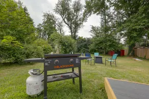Walk to Parks & Dining: Williamsport Family Home - Image 3