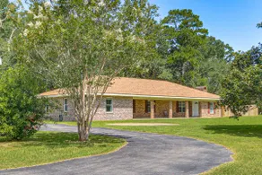 Family Getaway w/ Pool on 8 Acres in Carriere! - Image 2
