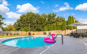 Pool, Hot tub and Gameroom! - Image 4