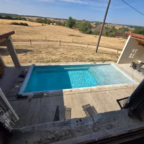 Charming house with pool in Burgundy - Image 2