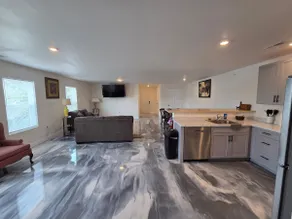 Brand New - three bedroom apartment - Image 4