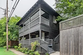 The Fort Worth Carriage House - Image 2