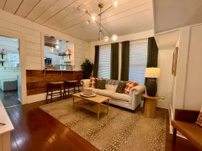 The Fort Worth Carriage House - Image 5