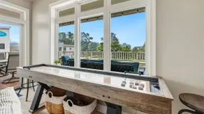 Sunny-Side Eggscape- Upscale Condo, Water Views & Unbeatable Location - Image 3