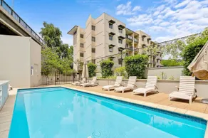Mounts Bay Retreat ~ Style Central CBD w/ Parking - Image 5