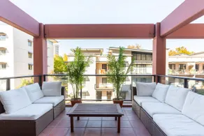 Mounts Bay Retreat ~ Style Central CBD w/ Parking - Image 2