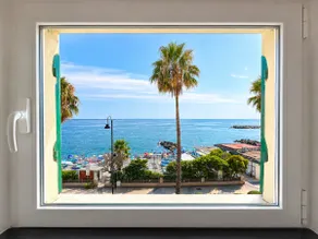 Oceanfront Loft •Beach Right Outside Your Door•A/C - Image 4