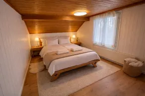 2 Br Modern Central Loft in Historic Chalet 1673 - Image 3