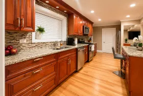 Lombard 5BR&2BH,Near Chicago, Oak Brook, Airport - Image 3