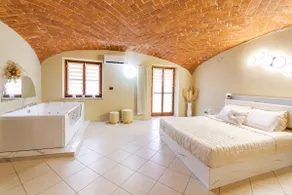 Secret Suite | Private Hot Tub & Relaxation - Image 3