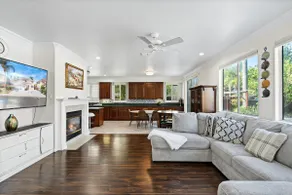 Spacious home with pool, sleeps up to 15. - Image 4