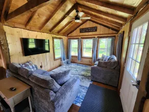 Tackett's Farm View Cabin, Near State Park & Lake - Image 3