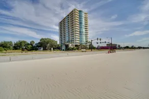 Ocean Club - Image 2
