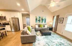 Bobcat Bungalow - Downtown Milledgeville - Image 2